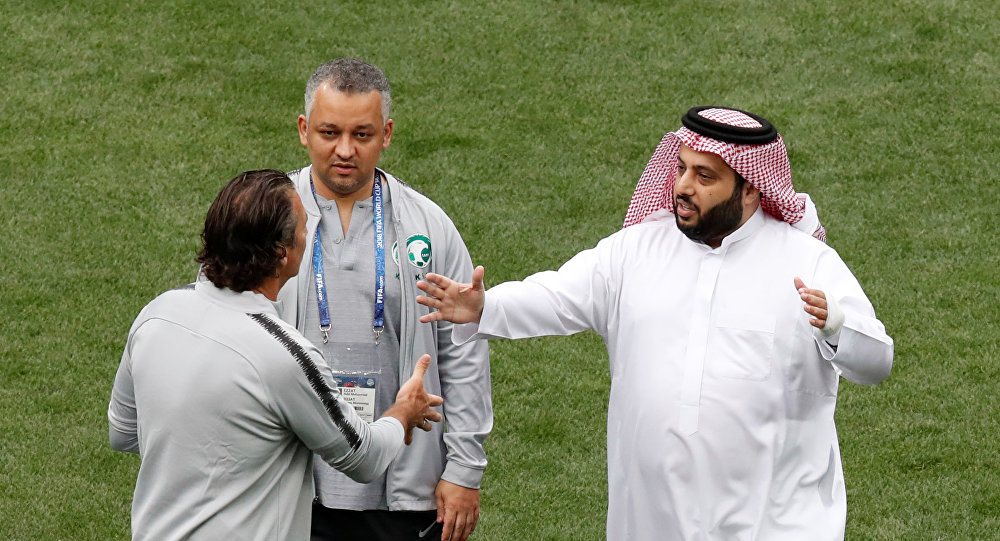 تركي آل الشيخ يتخلى عن البيراميدز