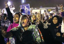 البشير يتعهد بإخراج الصحفيين من السجون